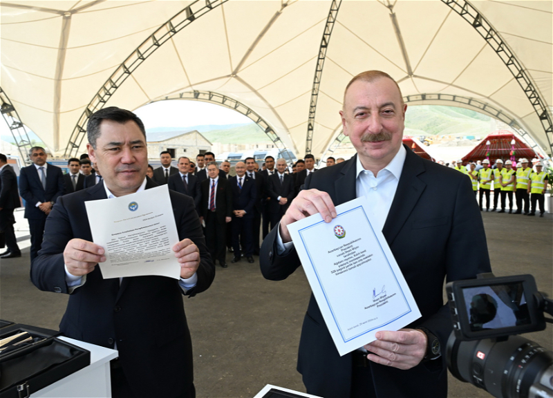 Президенты Азербайджана и Кыргызстана приняли участие в церемонии закладки фундамента средней школы села Хыдырлы Агдамского района - ФОТО