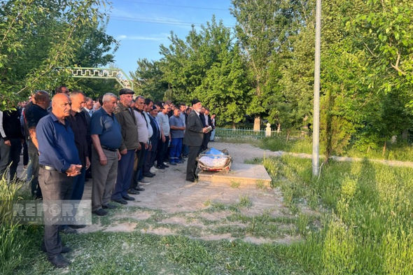 Похоронены мирные жители, погибшие при взрыве армянского боеприпаса в Садараке - ФОТО - ОБНОВЛЕНО