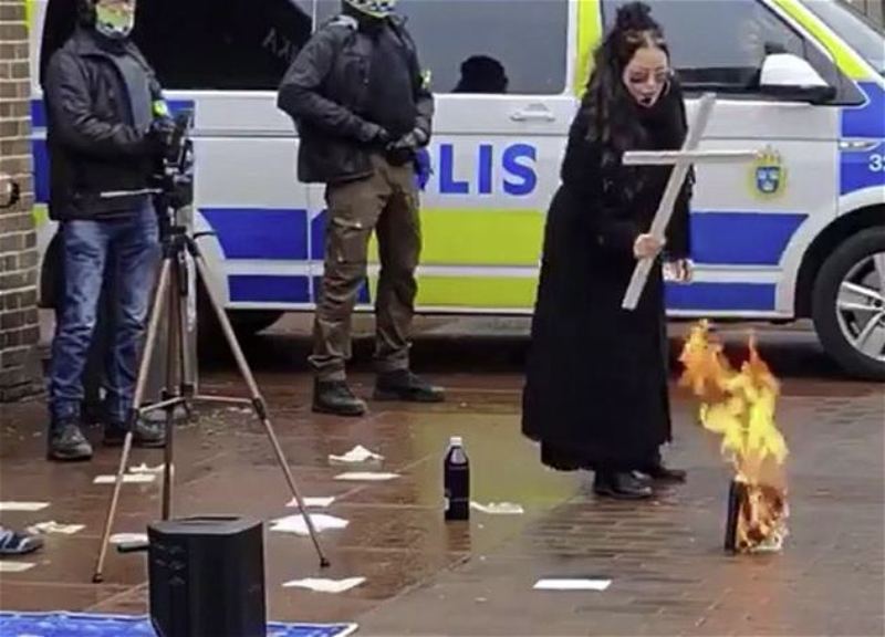 İsveçdə Qurani-Kərim yandırılıb - VİDEO