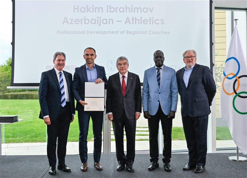 Азербайджанский тренер получил сертификат от Томаса Баха – ФОТО