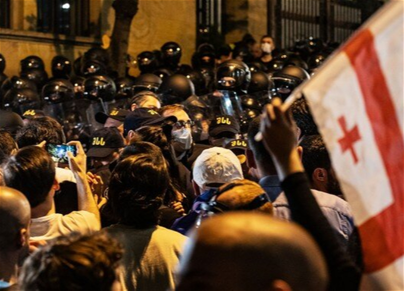 В Тбилиси началась очередная акция оппозиции против закона об иноагентах