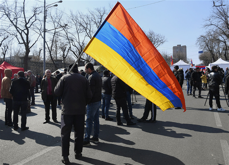 В Иреване началась акция протеста