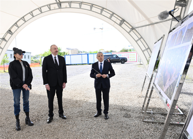 Президент Ильхам Алиев и первая леди Мехрибан Алиева приняли участие в церемонии закладки фундамента третьего жилого комплекса в Шуше