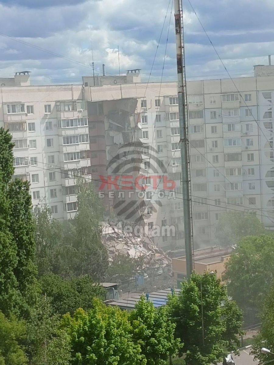 Из-под завалов дома в Белгороде достали тела девяти погибших - ФОТО - ВИДЕО - ОБНОВЛЕНО