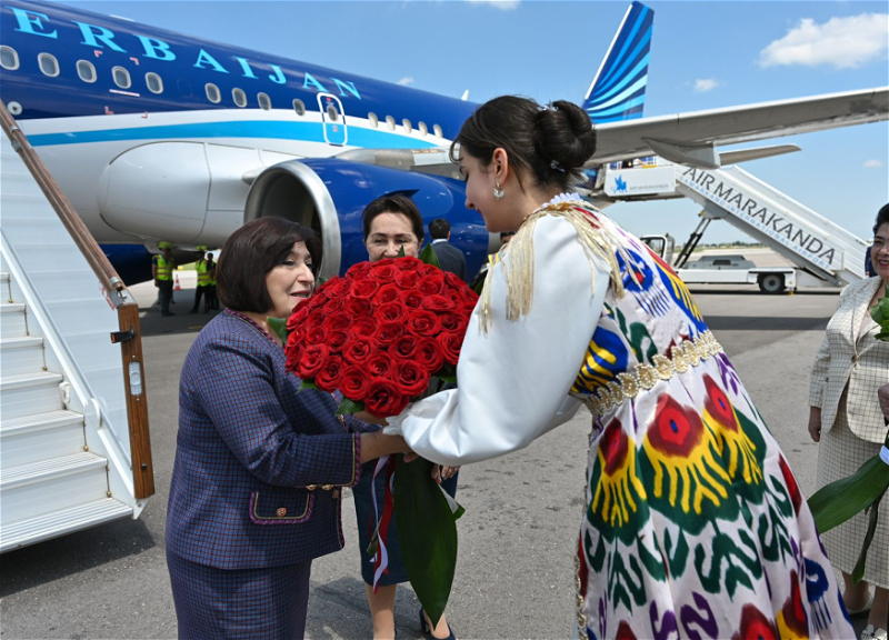 Делегация Милли Меджлиса отбыла с рабочим визитом в Узбекистан - ФОТО