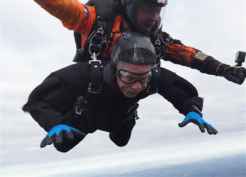 106-летний американец прыгнул с парашютом и побил мировой рекорд - ФОТО – ВИДЕО