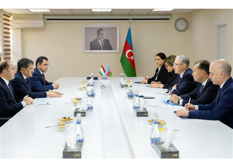 Обсуждены возможности сотрудничества между Азербайджаном и Таджикистаном