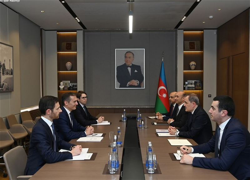 Глава МИД Азербайджана принял нового посла Италии