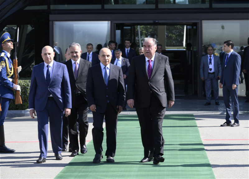 Завершился государственный визит Президента Таджикистана Эмомали Рахмона в Азербайджан - ФОТО
