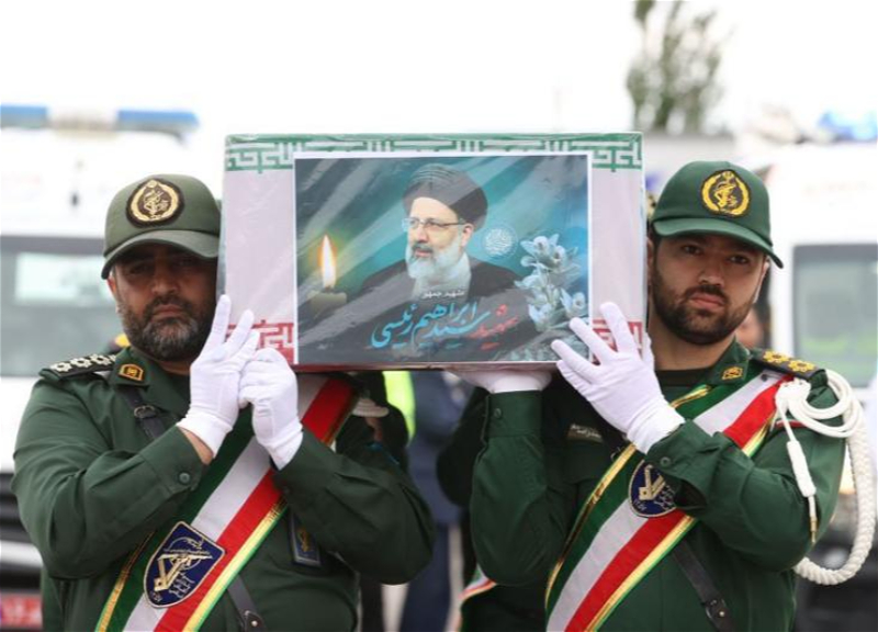В Иране похоронили погибшего в авиакатастрофе президента Ибрахима Раиси