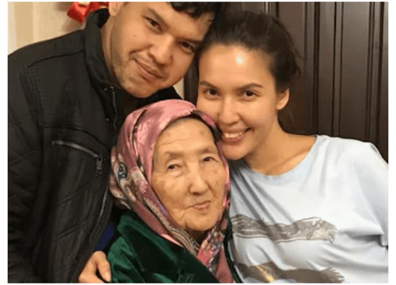 Бабушка Салтанат Нукеновой до сих пор не знает о том, что её внучки больше нет