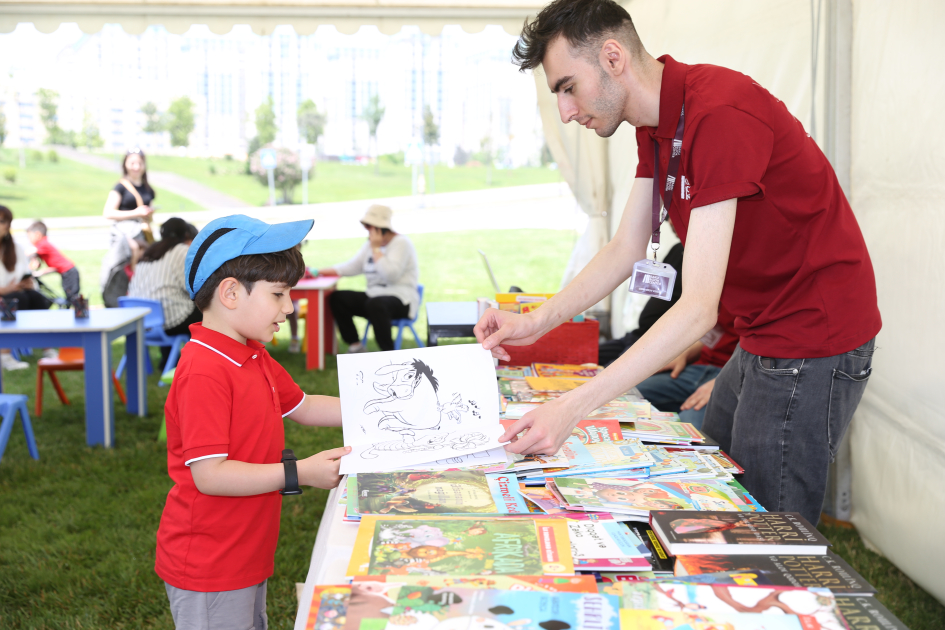 В парке Центра Гейдара Алиева состоялся Детский фестиваль - ФОТО