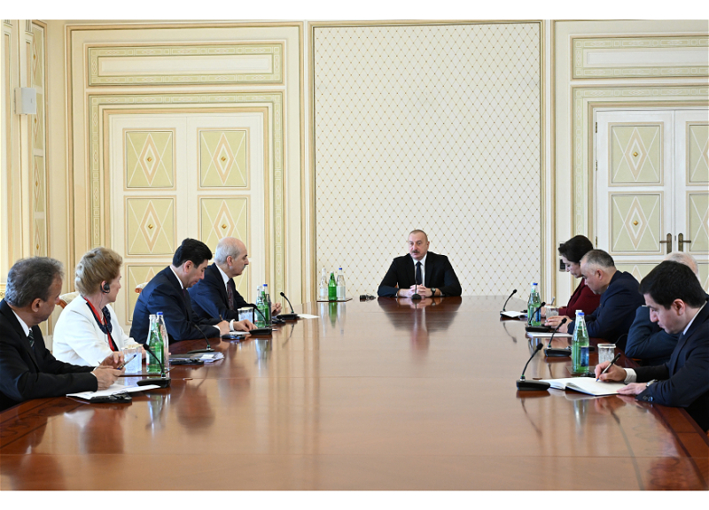 Ильхам Алиев принял делегацию ТюркПА