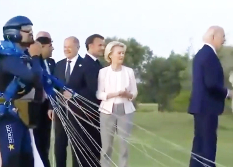 Байден потерялся в пространстве на саммите G7 - ВИДЕО