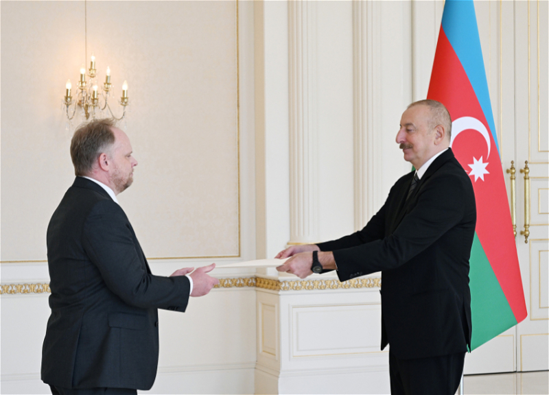 Президент Азербайджана принял верительные грамоты нового посла Канады - ФОТО