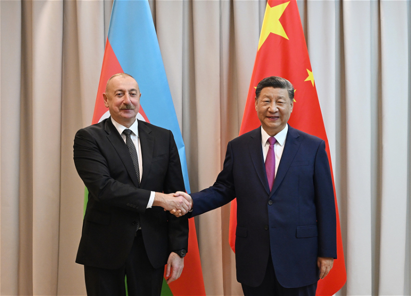 Ильхам Алиев и Си Цзиньпин провели переговоры в Астане
