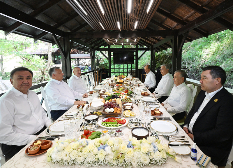 В Шуше от имени Президента Ильхама Алиева дан обед в честь глав государств и правительств ОТГ