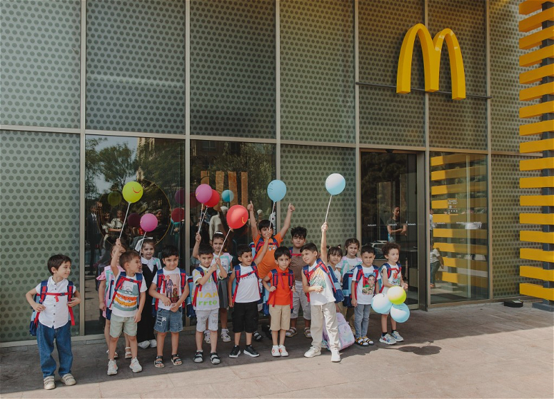 “McDonald’s Azərbaycan” və DSMF bütün ölkə üzrə şəhid ailələrindən olan birinci sinif şagirdlərini məktəb ləvazimatları ilə təmin edib - FOTO