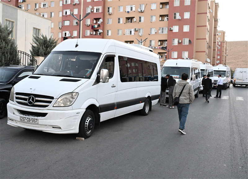 В Джебраил отбыла еще одна группа бывших вынужденных переселенцев