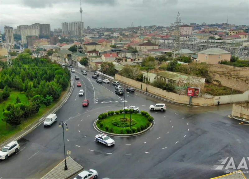 Yasamal rayonunun Mikayıl Müşfiq küçəsi təmir edilib