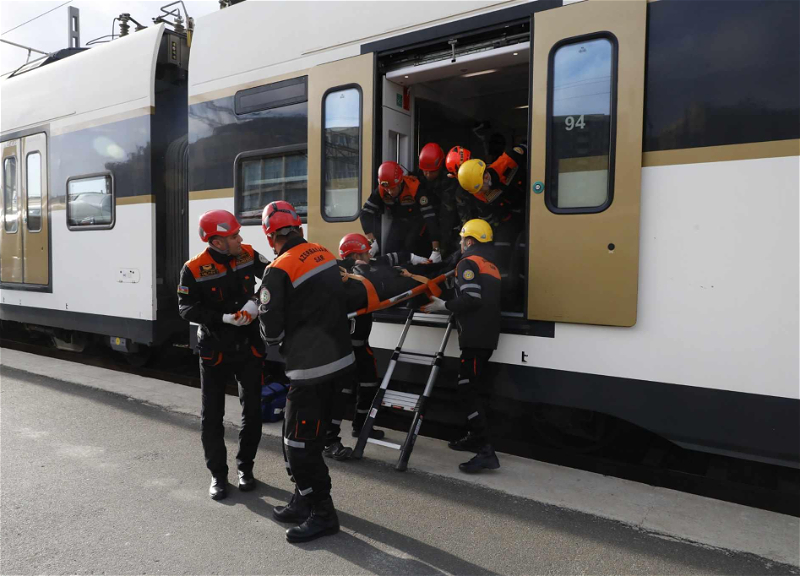 ADY fövqəladə hallara hazırlıqla bağlı növbəti təxliyə təlimi keçirib