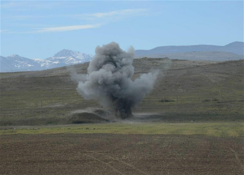 Военнослужащий азербайджанской армии подорвался на мине