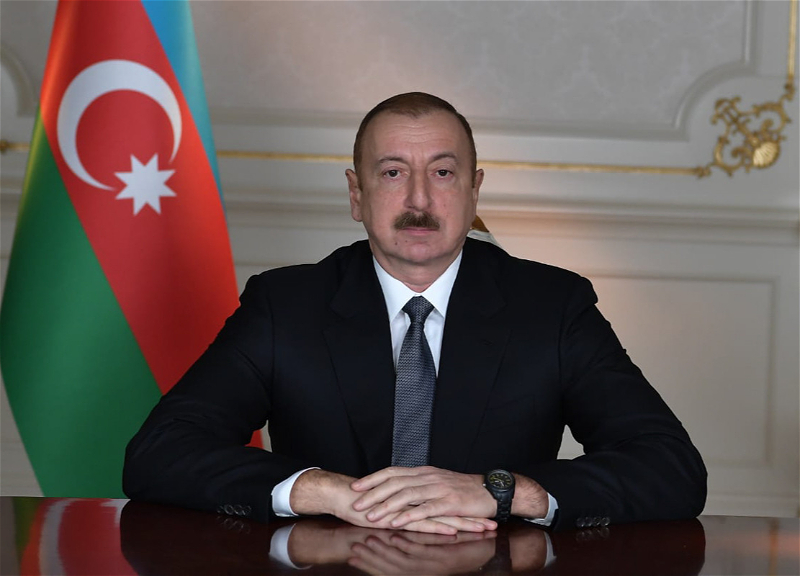 İlham Əliyev Küveytin Əmirini təbrik edib