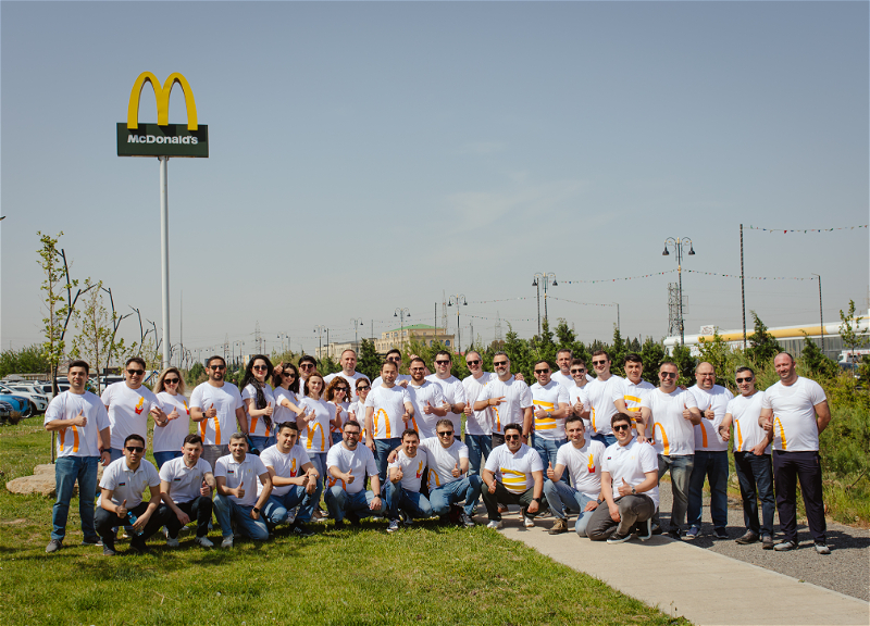 Компания McDonald’s Azərbaycan организовала экологическую акцию по посадке деревьев в Сумгайыте - ФОТО