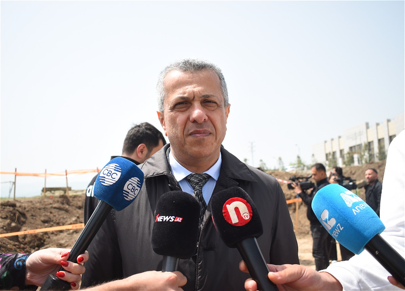 Əmir Əliyev: Xocalıda aşkarlanan insan qalıqları Ermənistanın törətdiyi beynəlxalq cinayətlərin əyani sübutudur