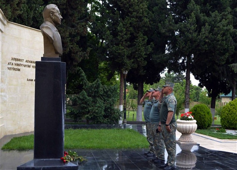 Müstəqillik Günü Azərbaycan Ordusunda yüksək təntənə ilə qeyd olunub