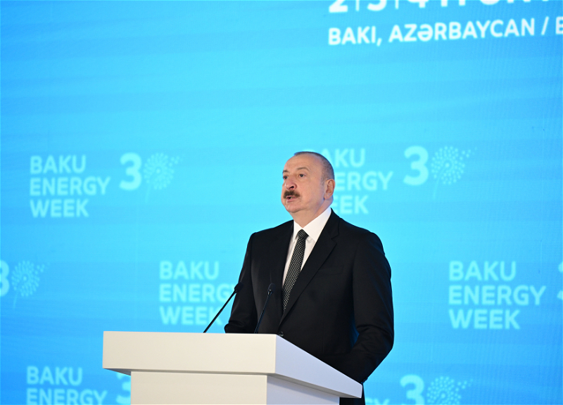 Президент Ильхам Алиев выступил на официальной церемонии открытия 30-й юбилейной выставки Caspian Oil and Gas, 13-й выставки Caspian Power и 30-го Baku Energy Forum