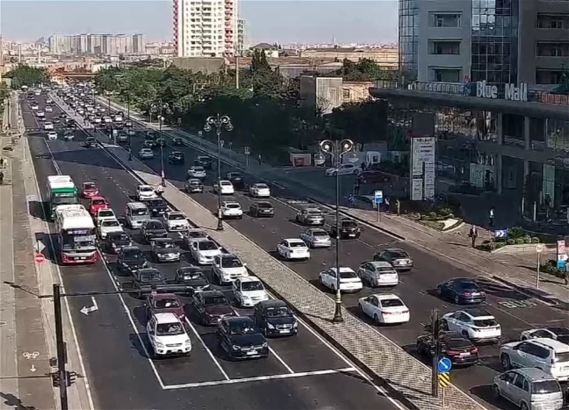 Paytaxtda tıxac müşahidə olunan küçə və prospektlər