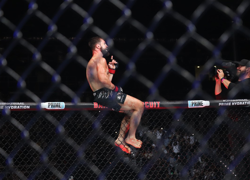 Победа досрочно: Назим Садыхов выиграл бой на турнире UFC в Баку - ОБНОВЛЕНО