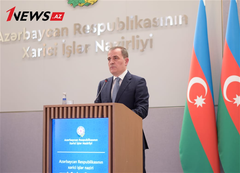 Ceyhun Bayramov diplomatik xidmət orqanları əməkdaşlarını peşə bayramı münasibətilə təbrik edib