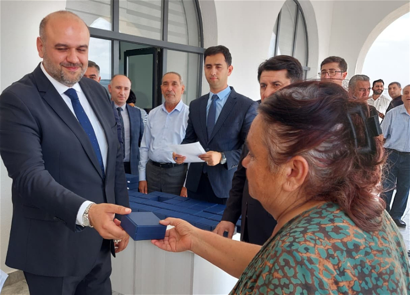 Ağdamın Xıdırlı kəndinə köçən daha 68 ailəyə evlərin açarları təqdim edilib