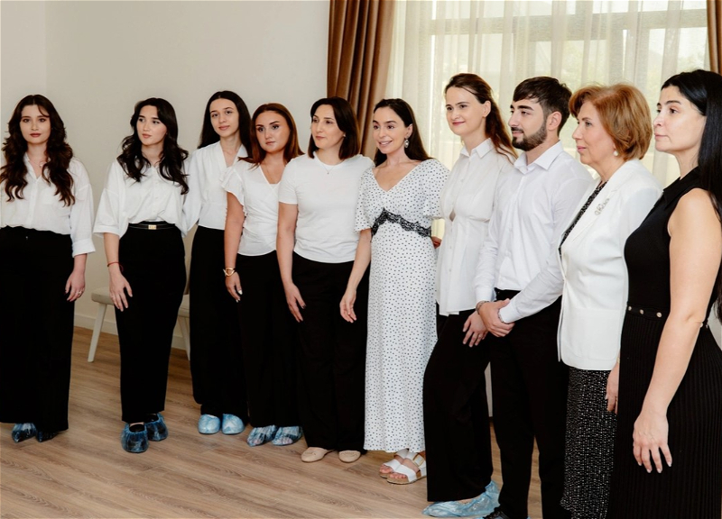 Leyla Əliyeva “Tut Əlimdən” Uşaqlar üçün Sosial Reabilitasiya Mərkəzi ilə tanış olub - FOTO