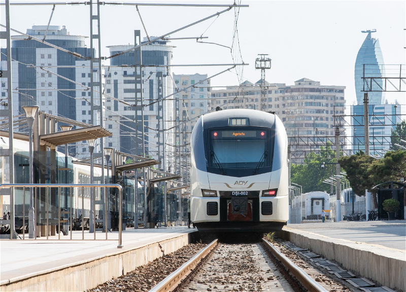 Dəmir yolu ilə ölkədaxili sərnişin daşımaları 20 faiz artıb