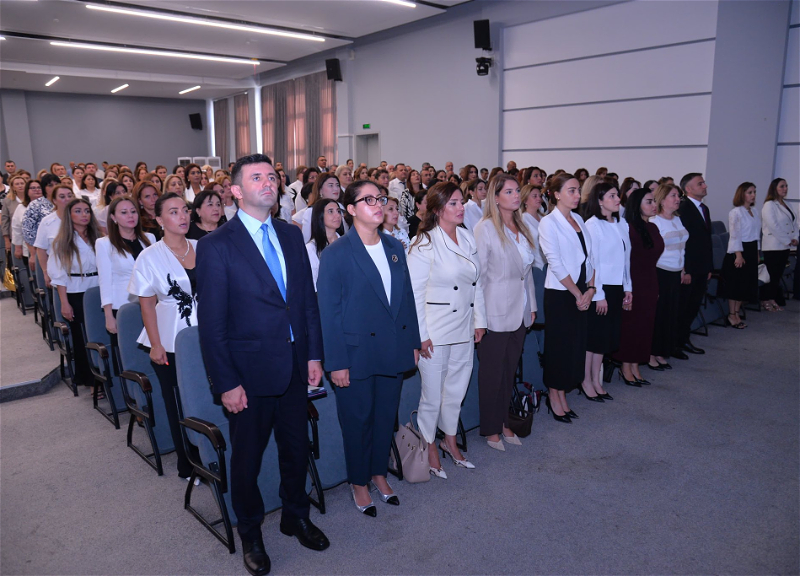 Paytaxtın təhsil işçilərinin sentyabr konfransı keçirilib
