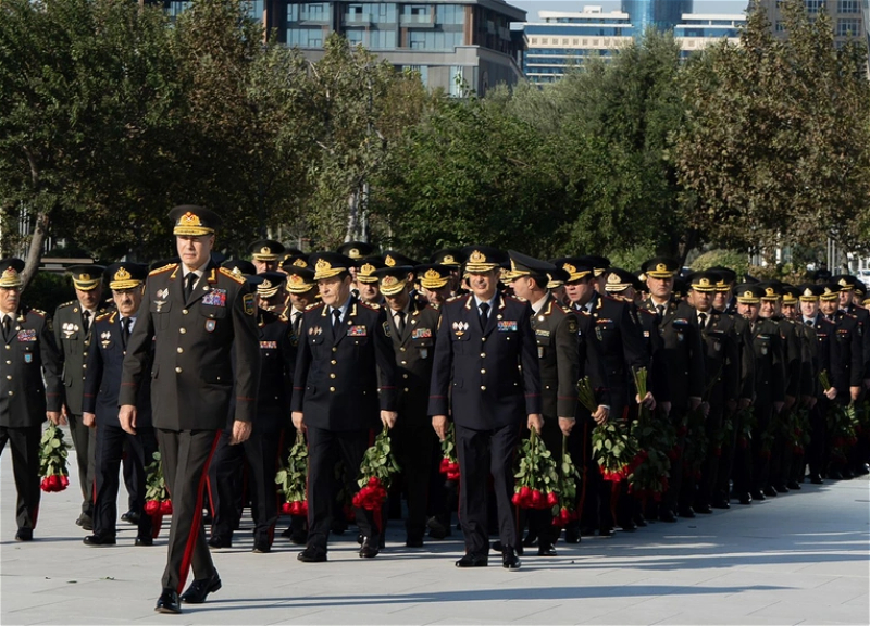 DİN-in şəxsi heyəti Zəfər parkını ziyarət edib