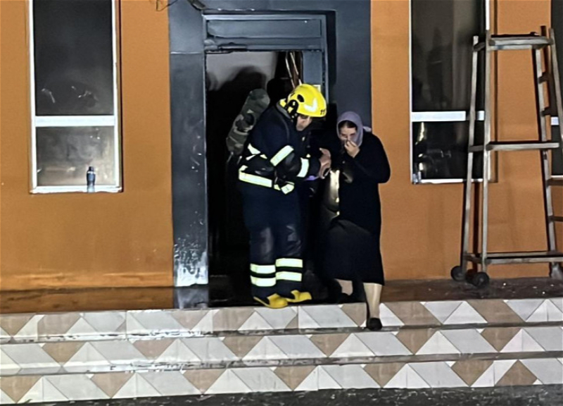 Yanğında tüstüdən zəhərlənənlərin son vəziyyəti açıqlandı