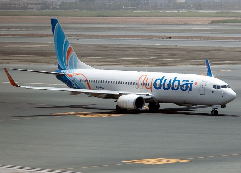 “FlyDubai”ın təyyarəsi Bakıya təcili eniş edib