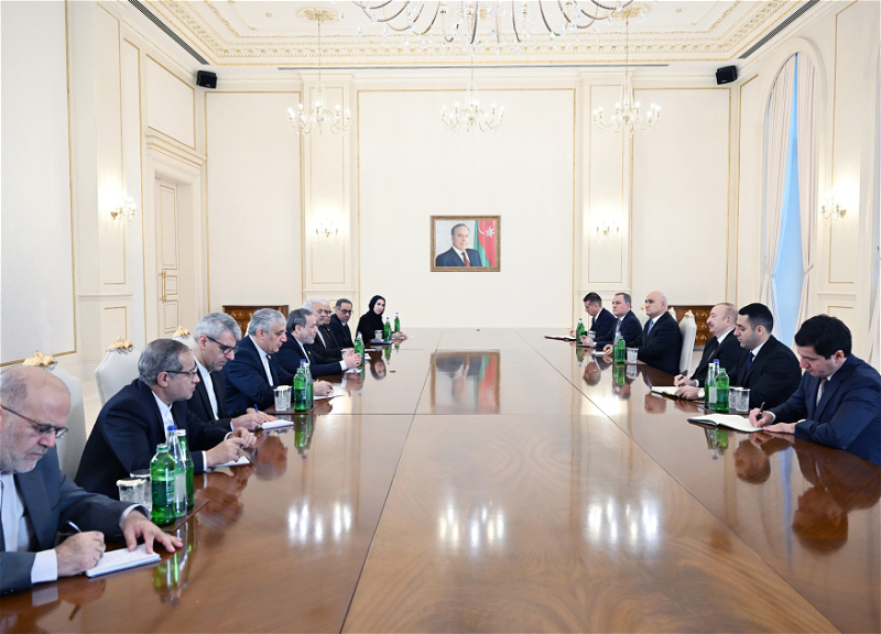 Ильхам Алиев принял делегацию во главе с министром иностранных дел Ирана - ФОТО