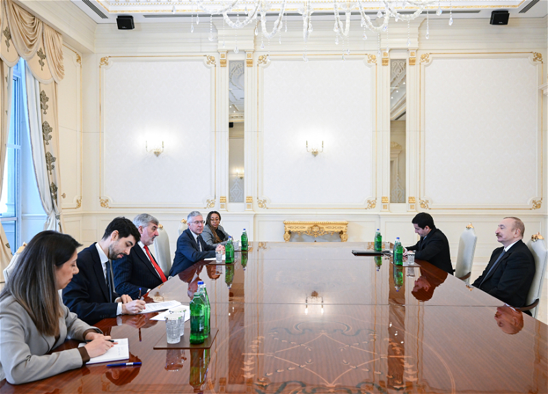 Президент Ильхам Алиев принял торгового посла Великобритании и Северной Ирландии по Азербайджану - ФОТО