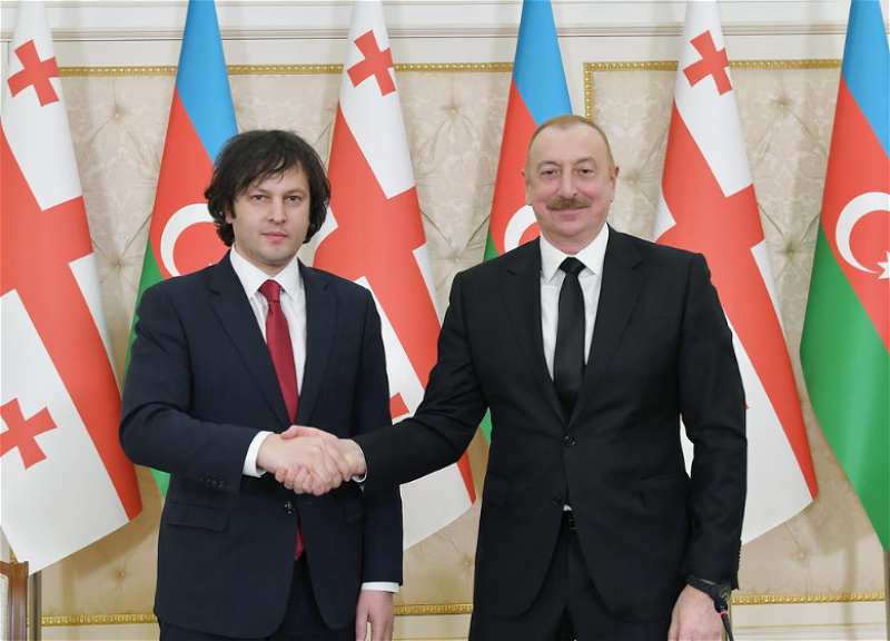 Ираклий Кобахидзе позвонил Ильхаму Алиеву