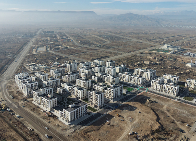 Президент Ильхам Алиев принял участие в открытии второго жилого комплекса в Агдаме