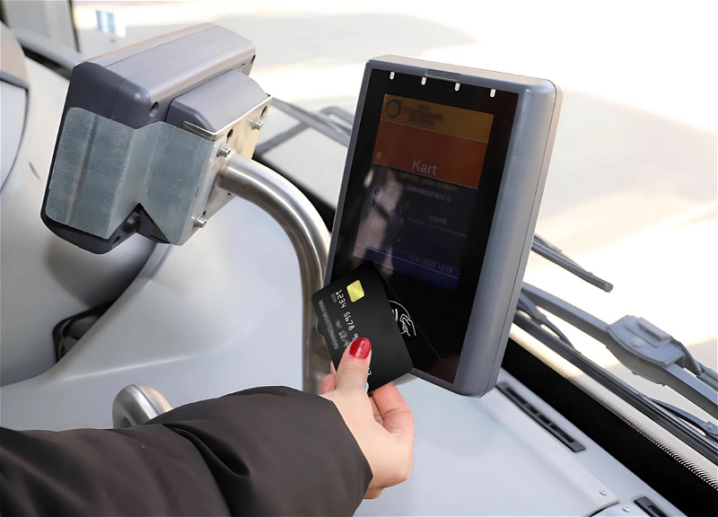 В автобусах BakuBus полностью запущена оплата через NFC, Apple Pay и Google Pay