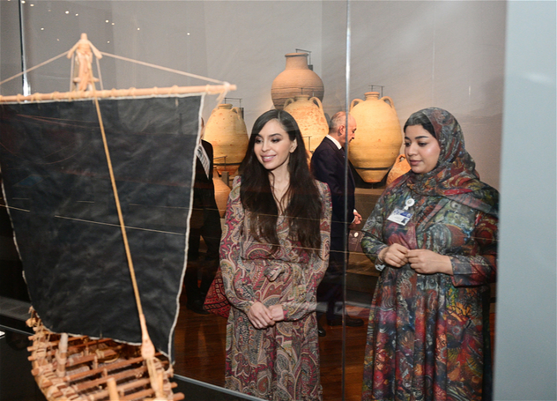Вице-президент Фонда Гейдара Алиева Лейла Алиева посетила Национальный музей Омана и рынок Матрах в Маскате - ФОТО
