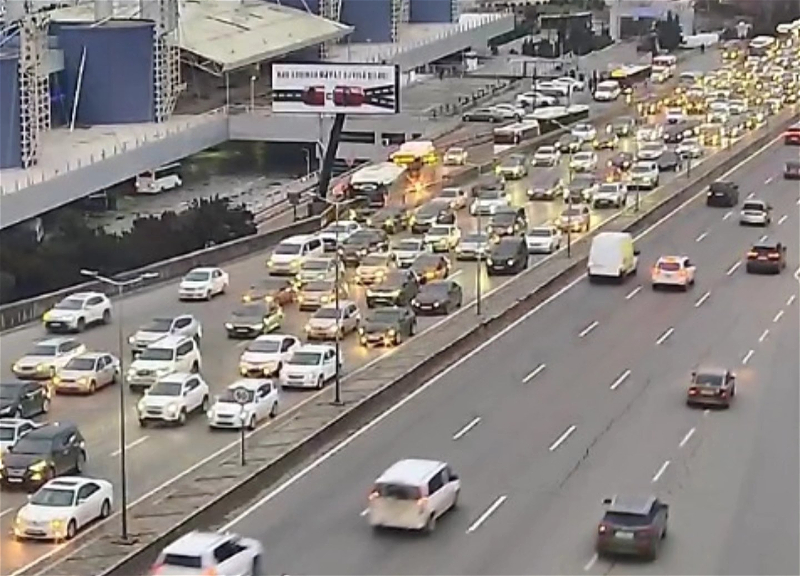 Bakıda sıxlıq müşahidə olunan küçə və prospektlər