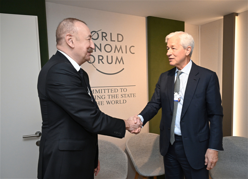Ильхам Алиев встретился в Давосе с председателем и главным исполнительным директором J.P.Morgan - ФОТО