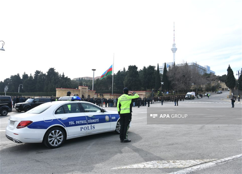 В Азербайджане минутой молчания почтили память шехидов 20 Января